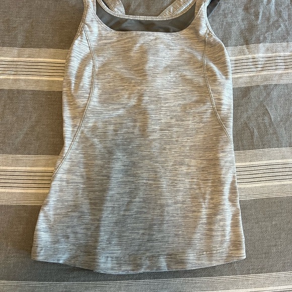 Lululemon tank top - Picture 2 of 4